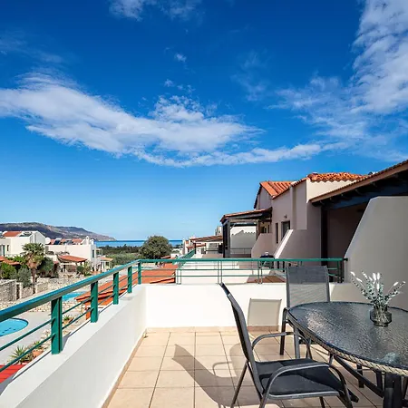 Villa Lea, Stylish, With Common Pool Hanya